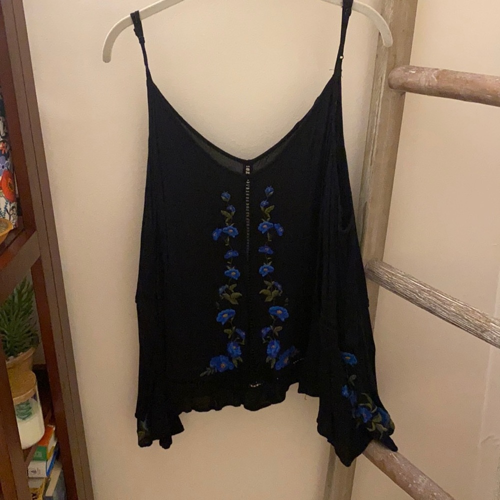 American eagle flowy top